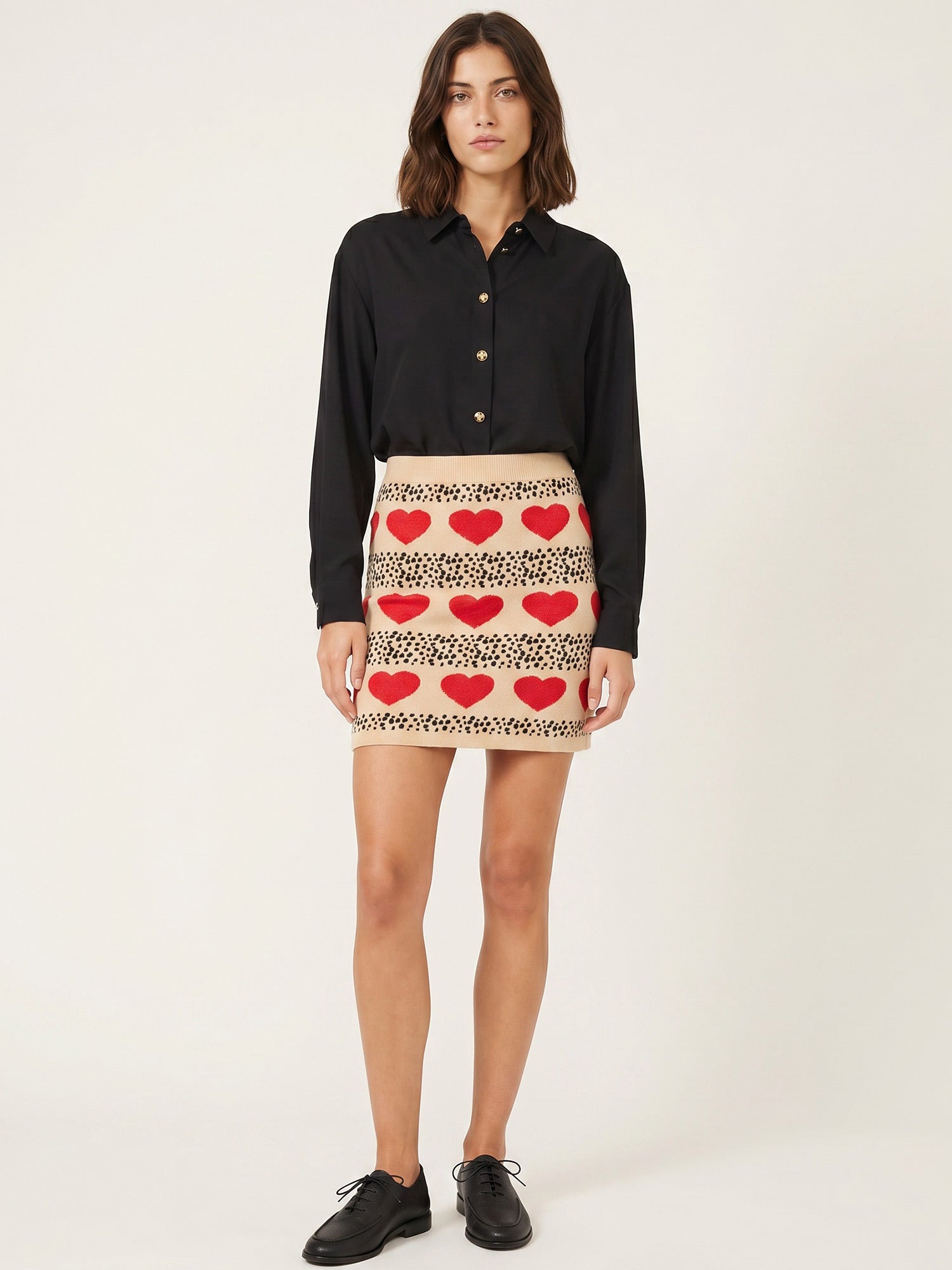 Falda mini de punto crema con topos y corazones en jacquard de Pepaloves en Tiendas Via Vai Estepona (foto 2)