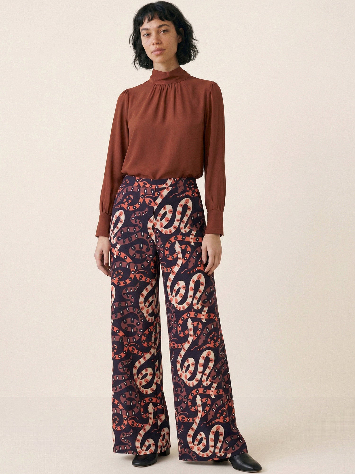Pantalon Snakes Palazzo Estampado Serpientes Azul Marino - Imagen 2