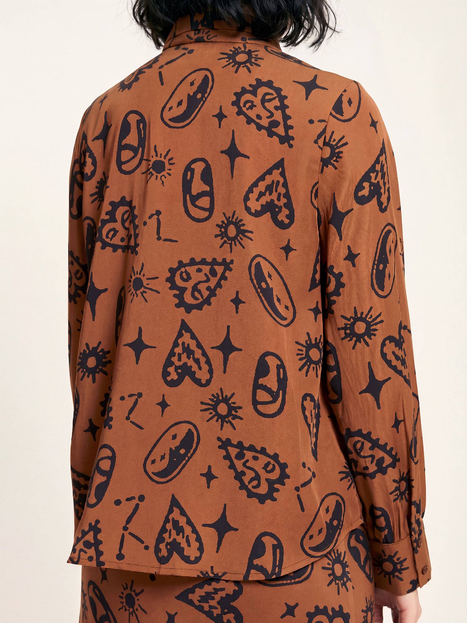 Blusa Brown Hearts Lazada Corazones Marron - Imagen 3