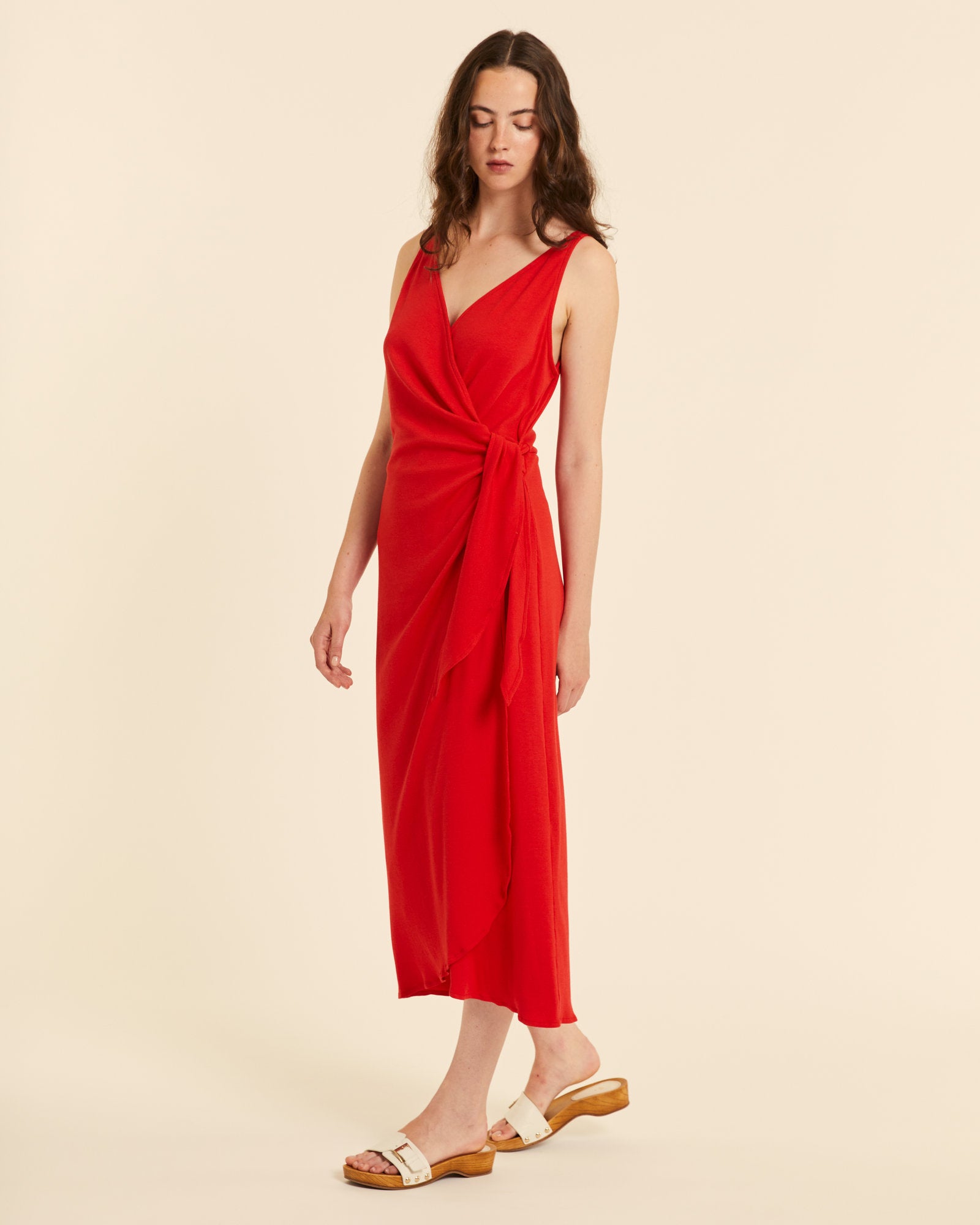 Vestido canale cruzado rojo - Imagen 2