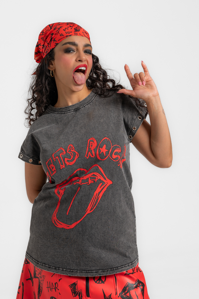 Camiseta sin mangas corte canalla de Lolina – colección ROCK AND ROLL | Tiendas Via Vai