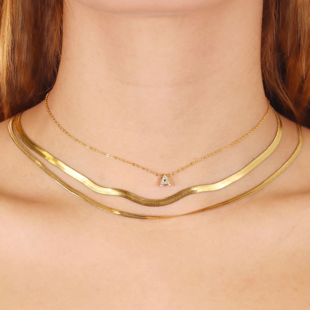 Collar Naima en Dorado, bisutería de acero de la colección Essentials — Tiendas Via Vai Estepona