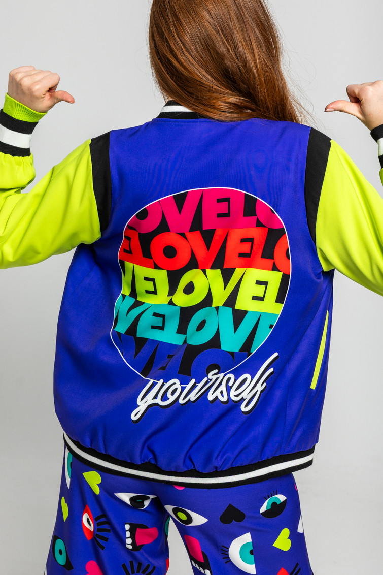 Bomber Reversible De Ojos, Corazones Y Bocas