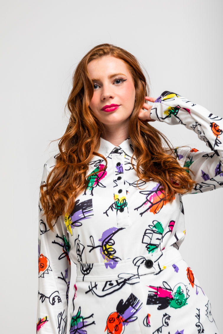 Camiseta Polo Blanca Con Ilustraciones De Colores