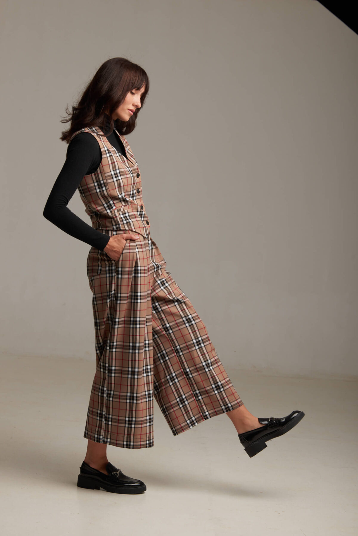 Dolly Chaleco Burberry - Image 4