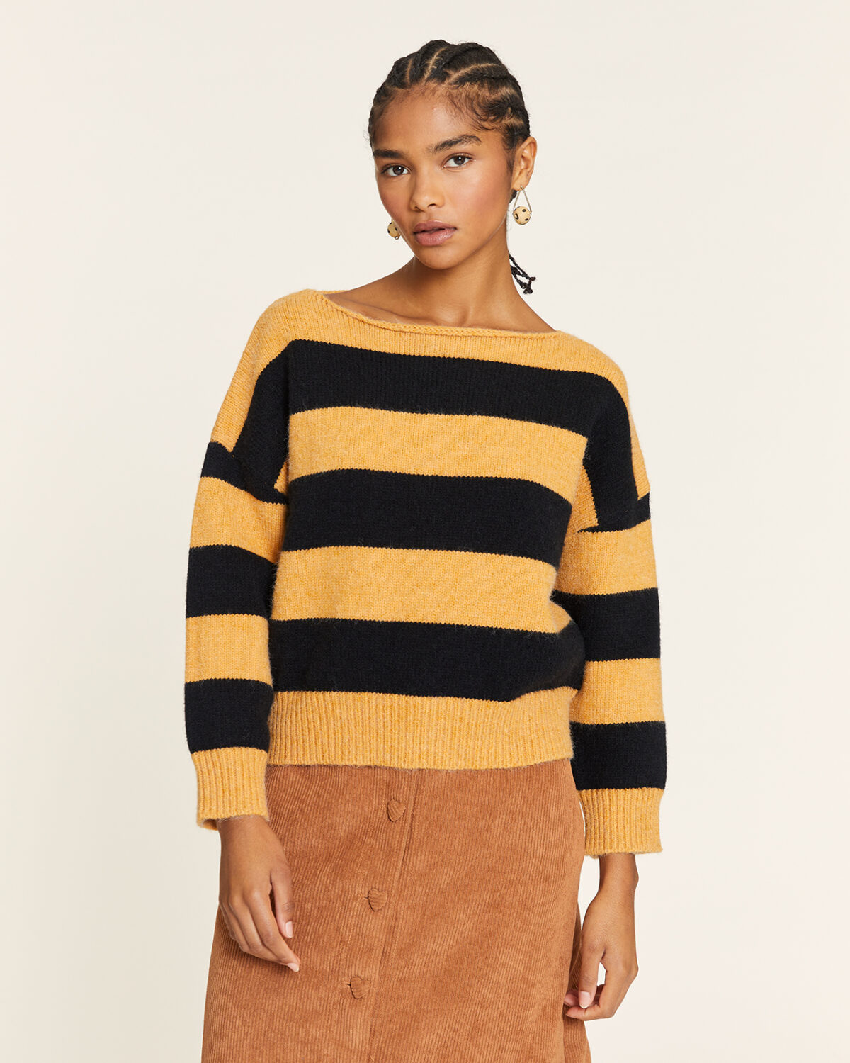 Jersey De Rayas Negro Y Mostaza Amarillo