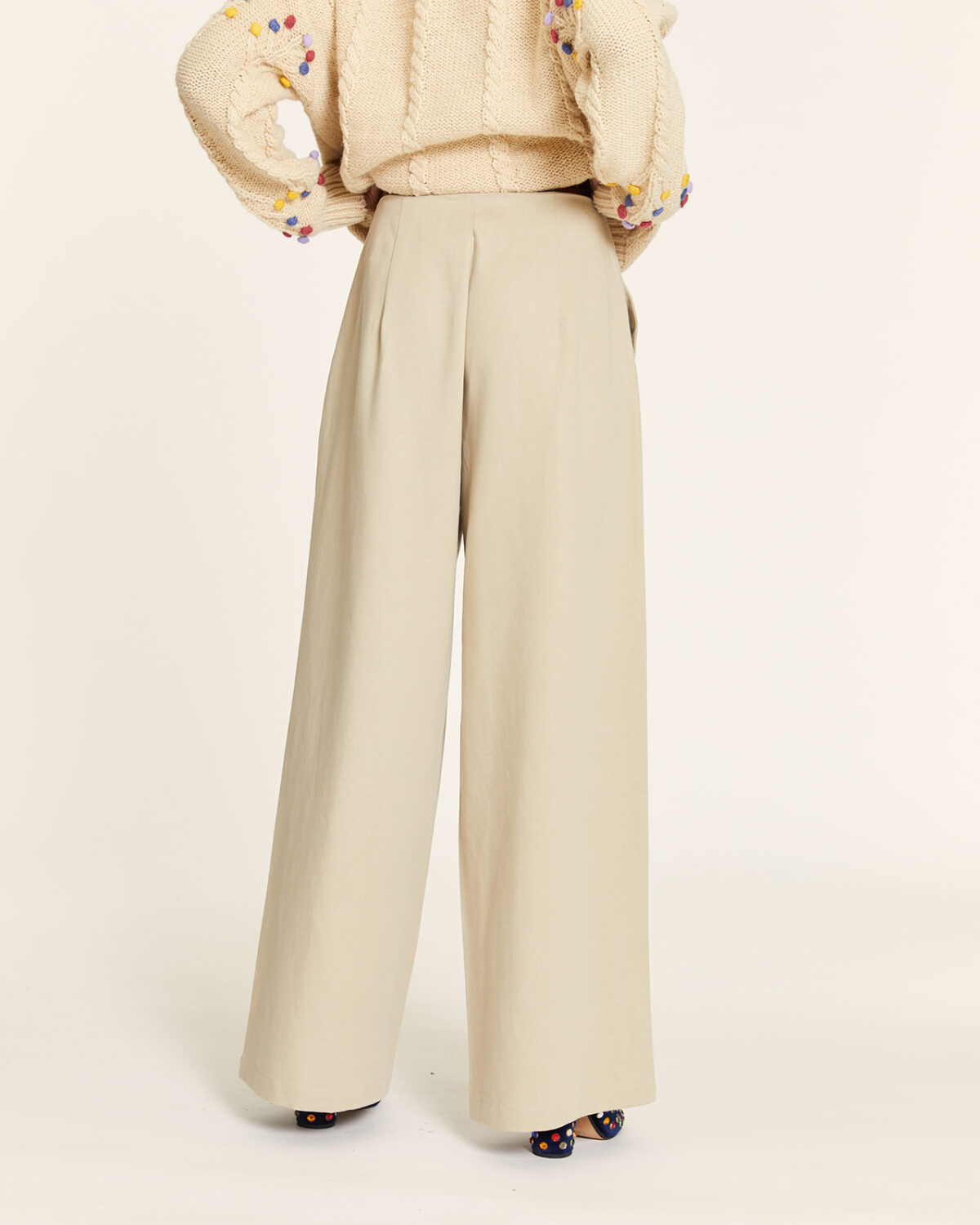 Pantalon Tencel Con Pinzas Beige Beige