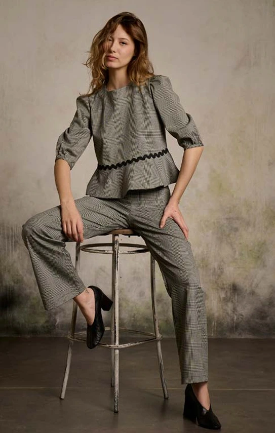 Pantalon Tina Gris Negro