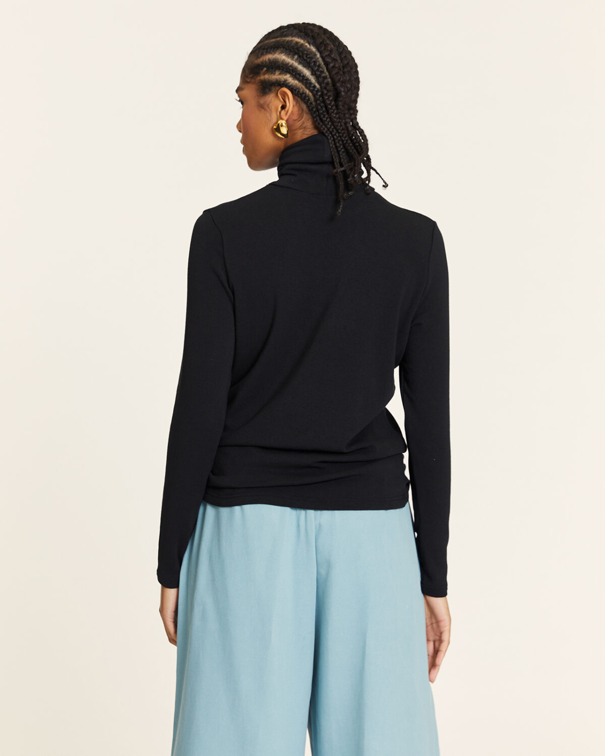 Top Punto Cuello Cisne Negro Negro