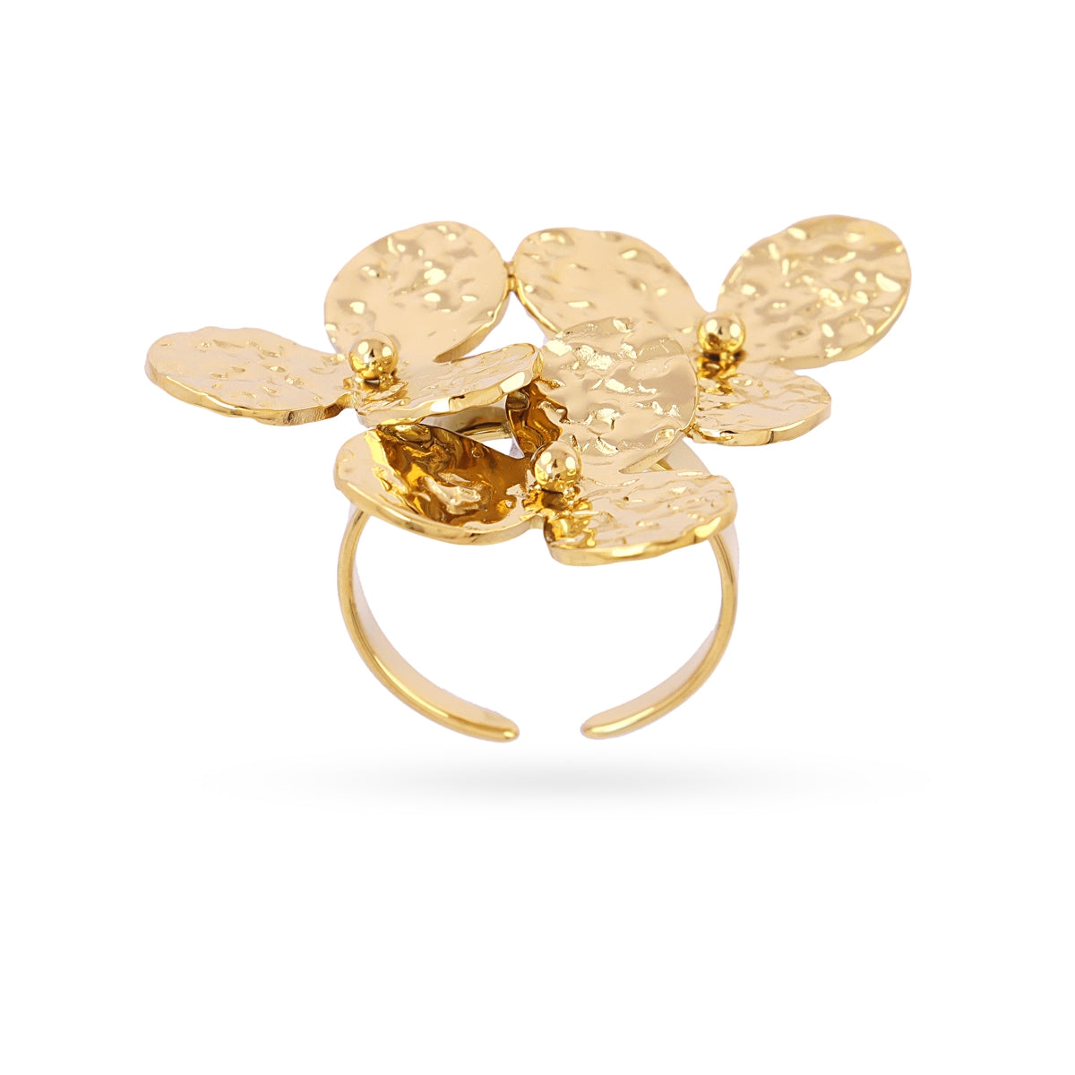 Anillo Ajustabe Essentials Flor Martillada en Dorado, bisutería de acero de la colección Essentials — Tiendas Via Vai Estepona