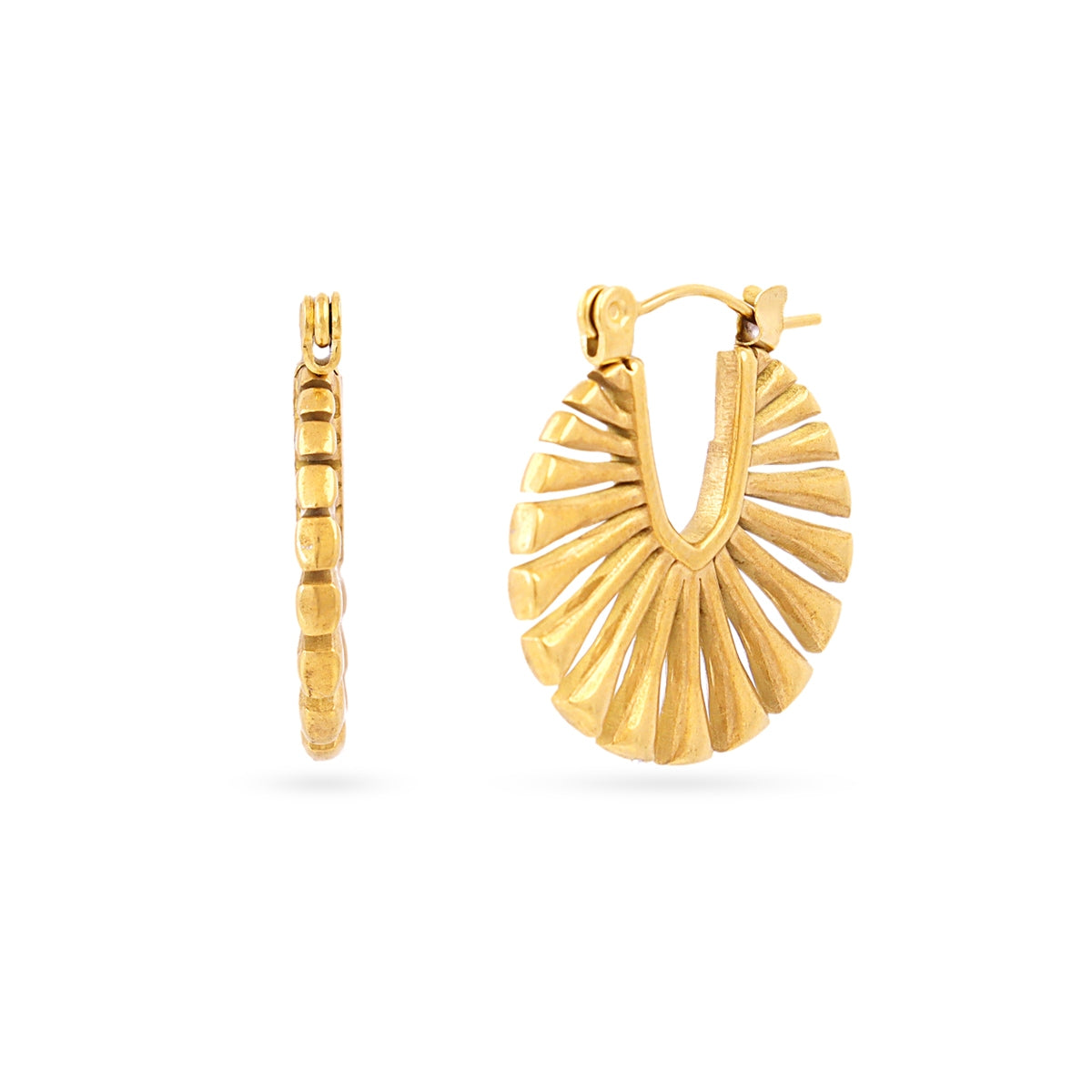 Aros Essentials Abanico Rayado en Dorado, bisutería de acero de la colección Essentials — Tiendas Via Vai Estepona