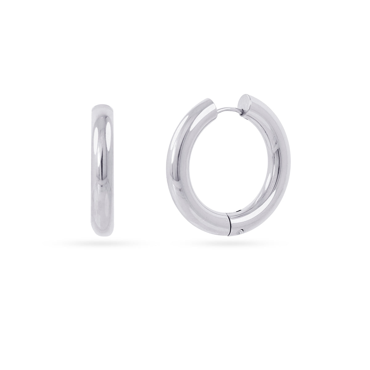 Aros Essentials Tubular Brillo Medianos-grandes en Plateado, bisutería de acero de la colección Essentials — Tiendas Via Vai Estepona