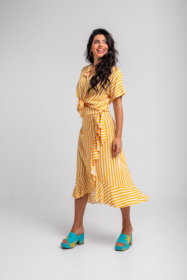 Camisa cuello mao anudada de rayas blancas y amarillas - Oh Sole mio Lolina - Imagen 7