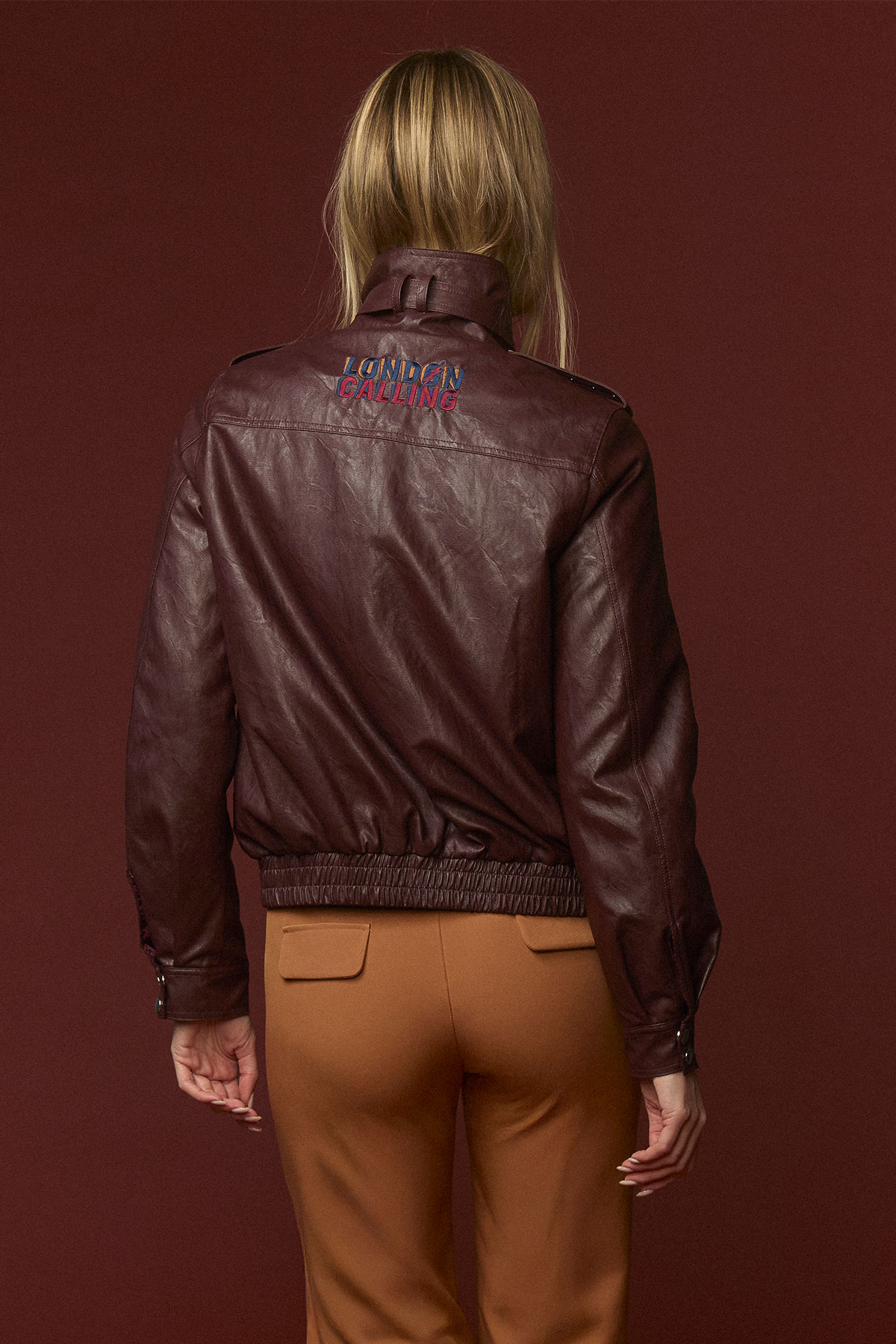 Chaqueta London de Minueto – tienda de ropa de mujer en Estepona, Costa del Sol