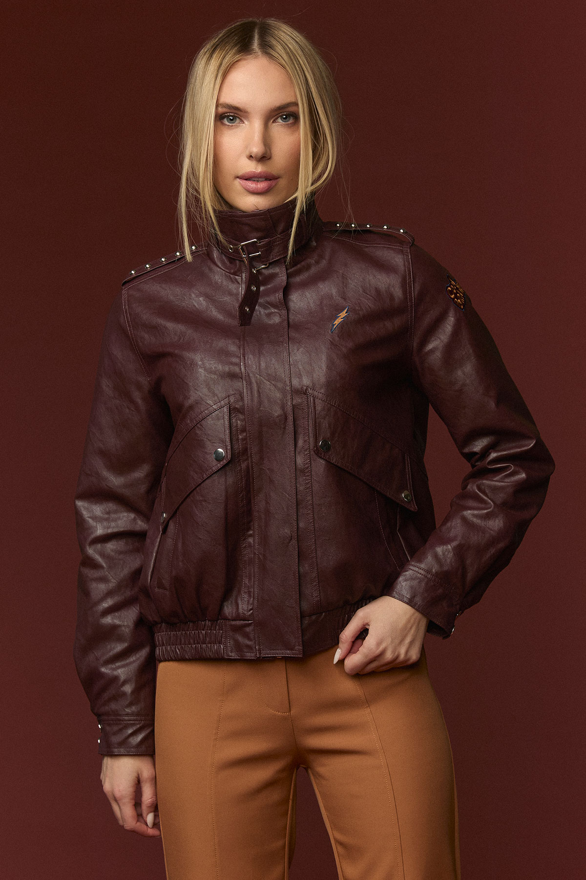 Chaqueta London de Minueto – tienda de ropa de mujer en Estepona, Costa del Sol