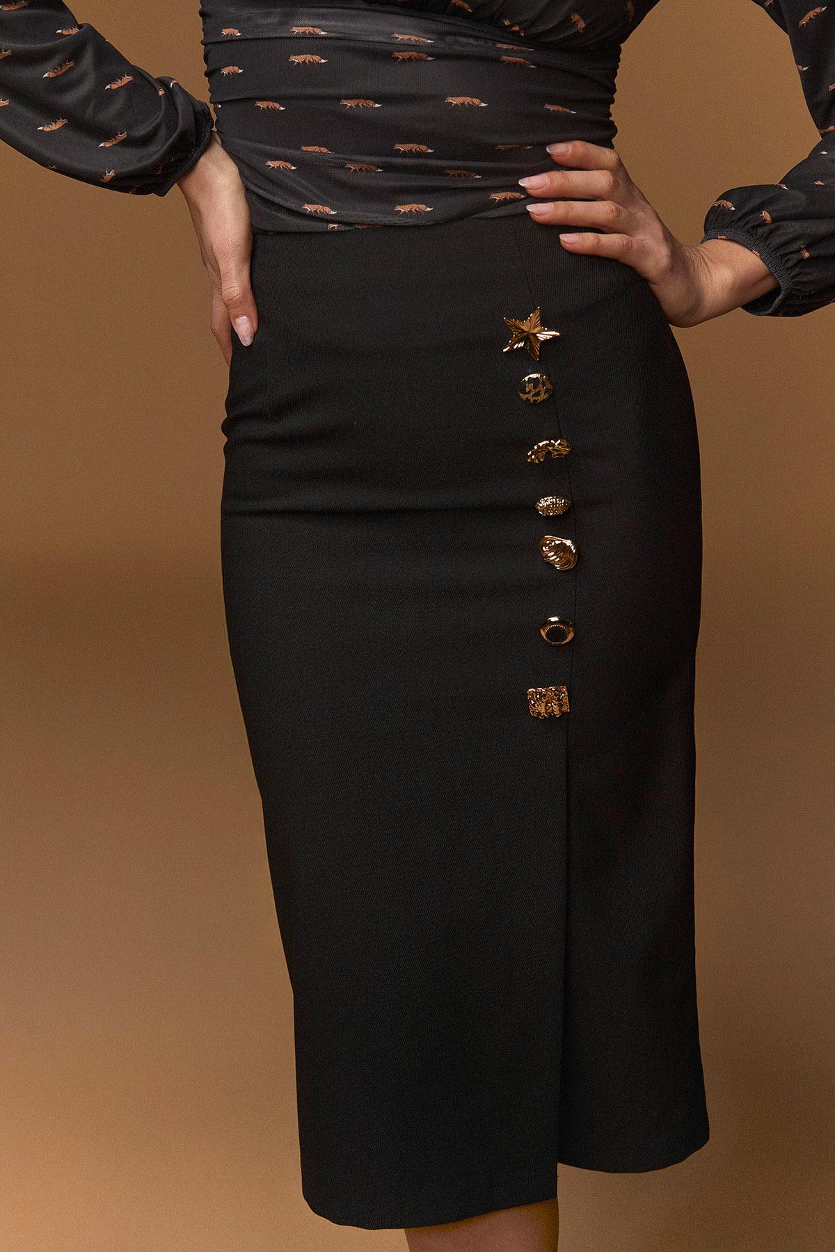 Falda Golden de Minueto – tienda de ropa de mujer en Estepona, Costa del Sol