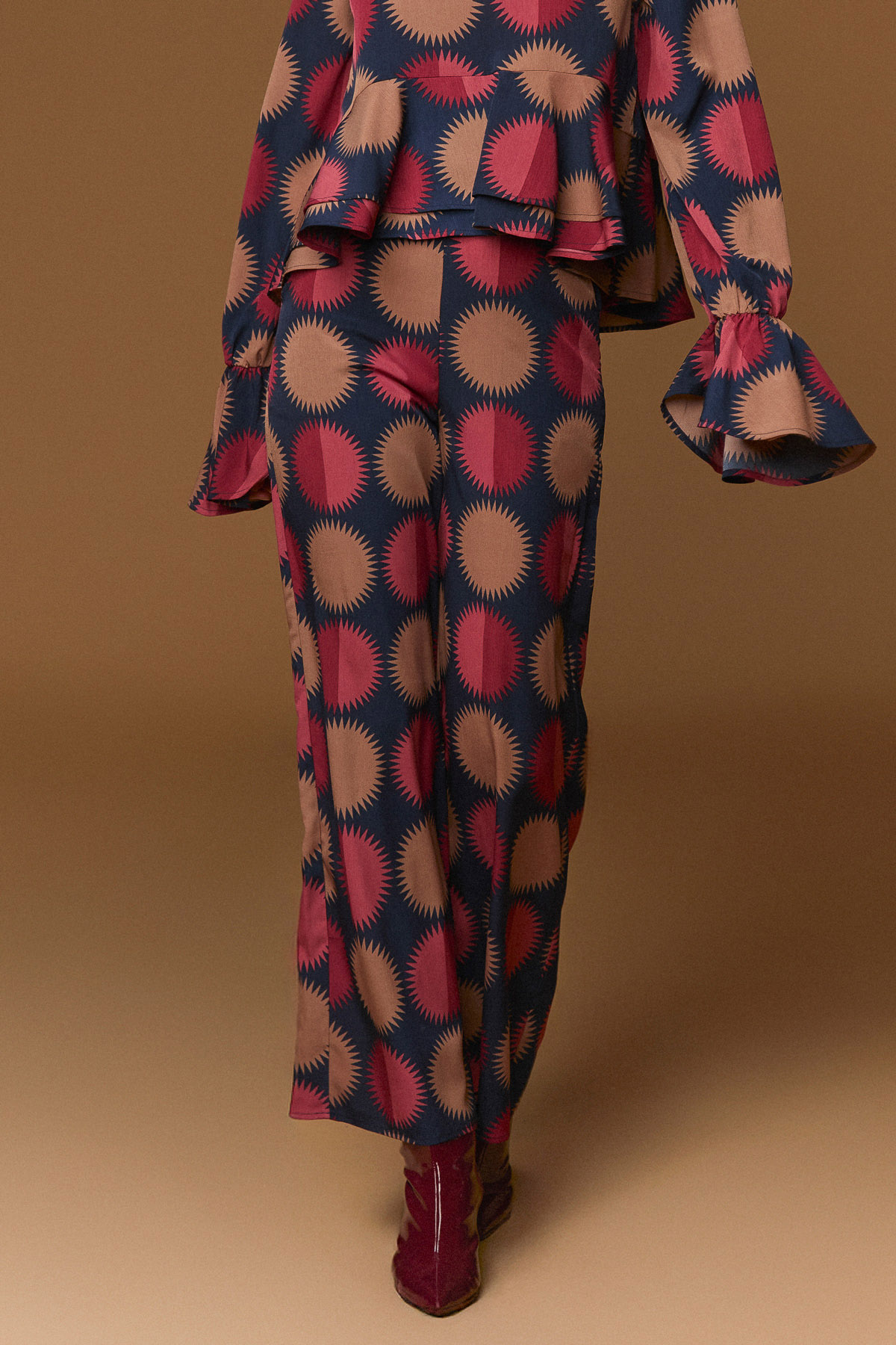 Pantalón Thatcher de Minueto – tienda de ropa de mujer en Estepona, Costa del Sol