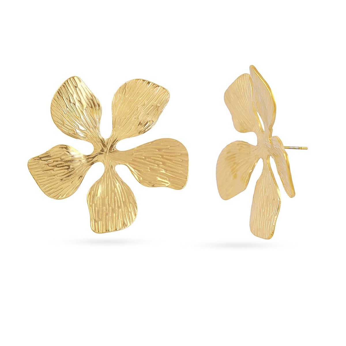 Pendientes Botón Essentials Pétalos en Dorado, bisutería de acero de la colección Essentials — Tiendas Via Vai Estepona