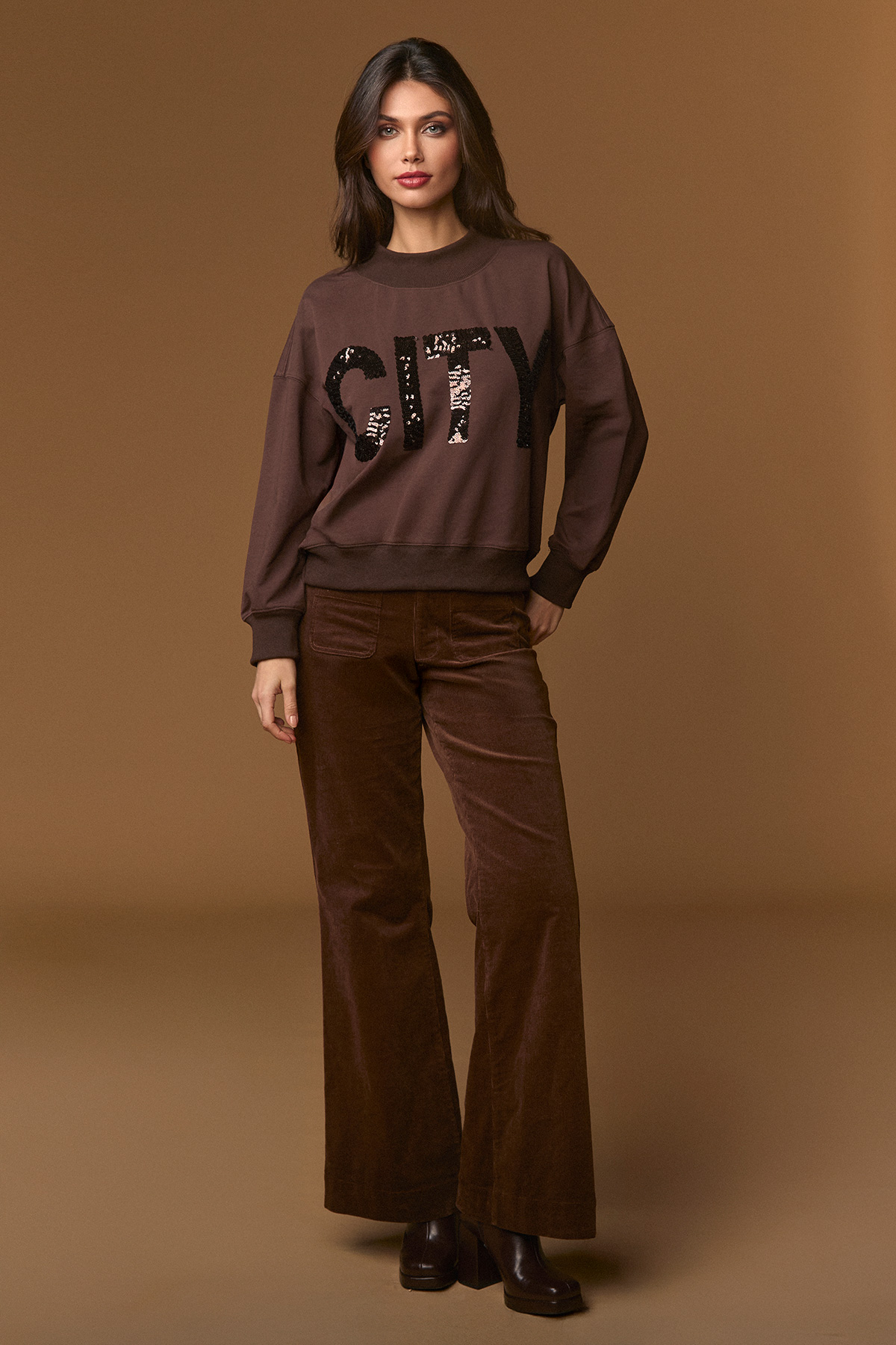 Sudadera City de Minueto – tienda de ropa de mujer en Estepona, Costa del Sol