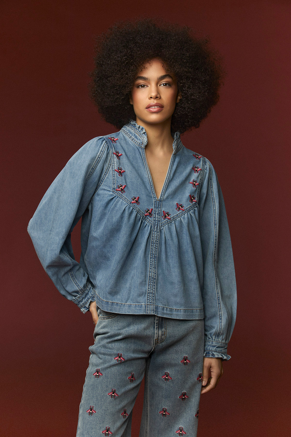 Top Bee de Minueto – tienda de ropa de mujer en Estepona, Costa del Sol