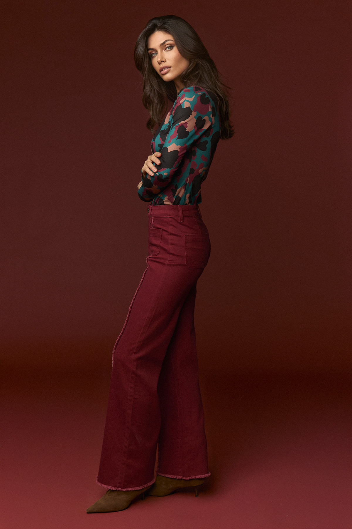 Vaquero Red Square de Minueto – tienda de ropa de mujer en Estepona, Costa del Sol